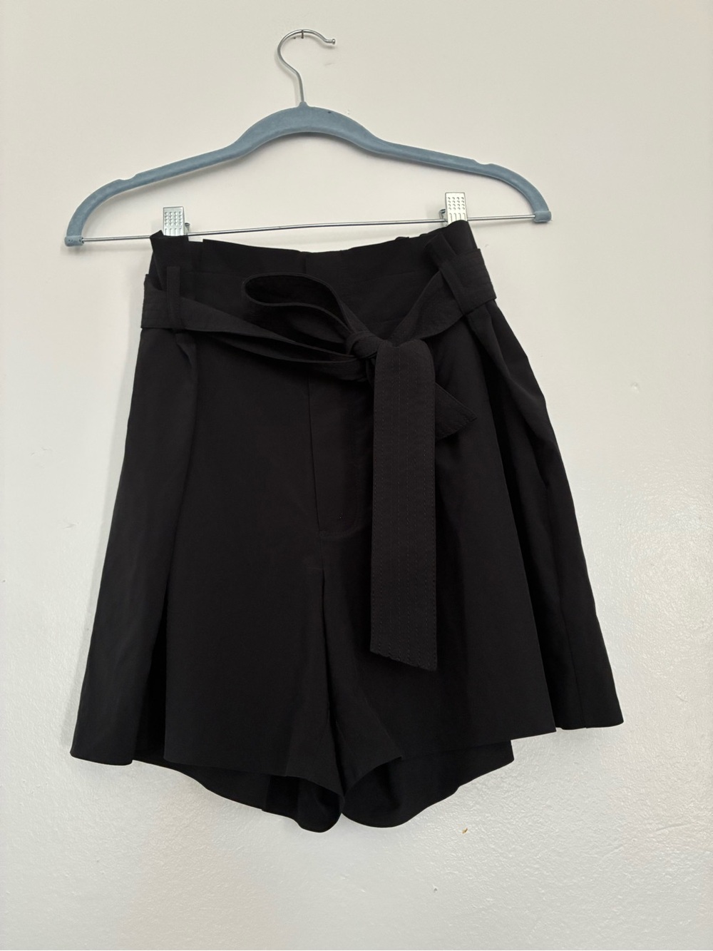 Athleta black shorts with tie waist